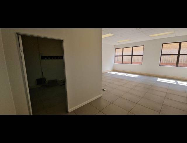 INDUSTRIAL PROPERTY TO RENT IN LINBRO PARK